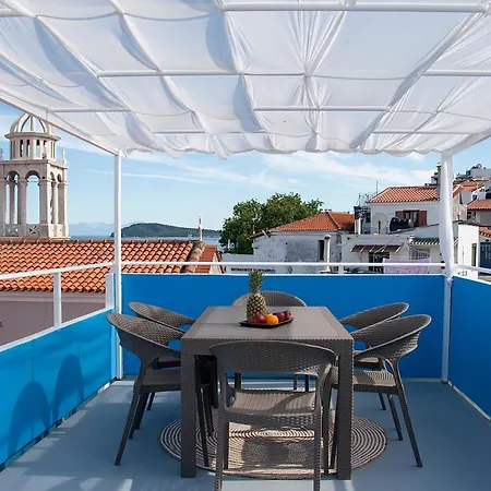 Dom wakacyjny Capolavoro, Boutique With Unique Rooftop